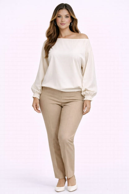 Blusa Velvet - Cuello bandeja con mangas amplias y puño resortado